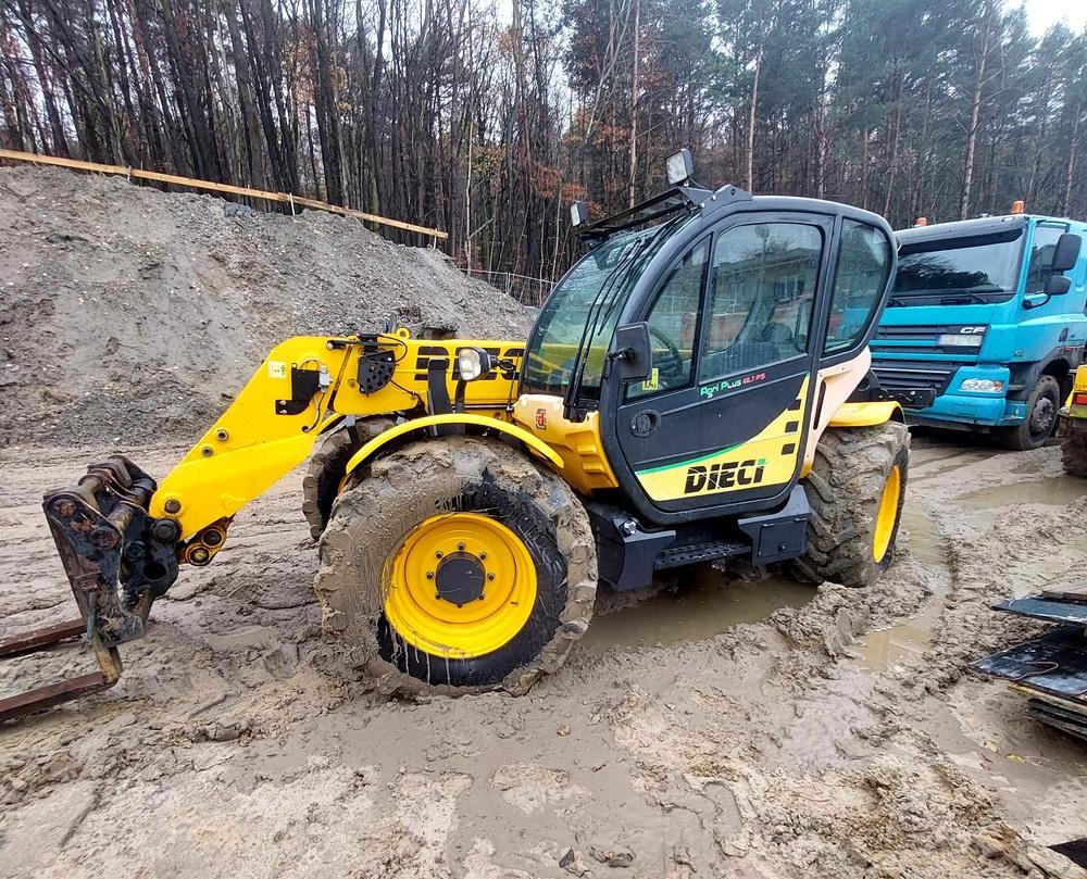 Wynajem ładowarek teleskopowych - ładowarki Merlo Manitou Dieci — zdjęcie 7