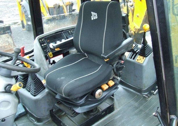 Koparko ładowarka JCB 3CX Super z roku 2000. — zdjęcie 4