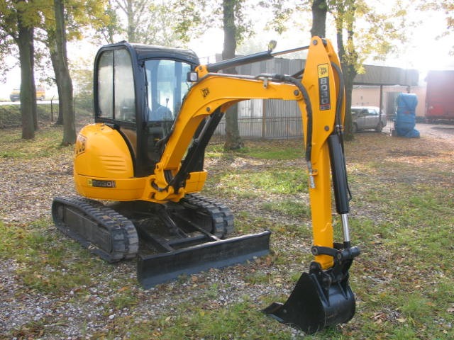 Koparki JCB 8030 z 2007 i 2008 roku - okazja — zdjęcie 4