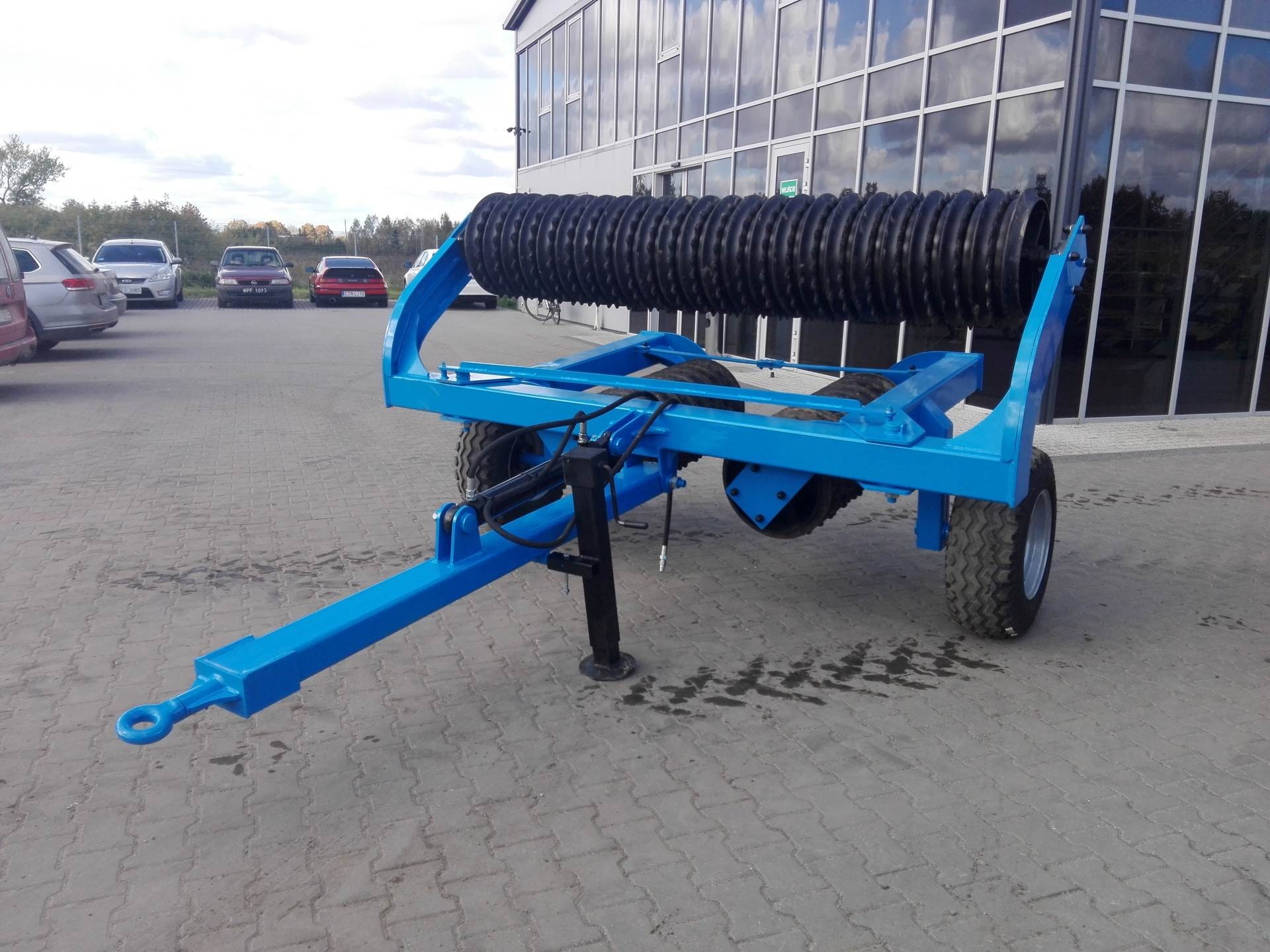 Wał posiewny fi 600, szerokość robocza: 4,5m — zdjęcie 1