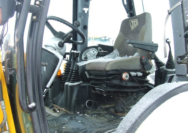 JCB 3CX Sitemaster z roku 2006. — zdjęcie 4
