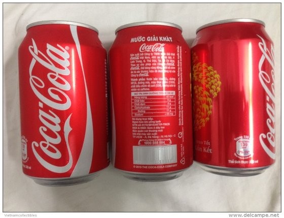 Fanta-and-Sprite i inne puszki i butelki na napoje bezalkoholowe dostę — zdjęcie 2