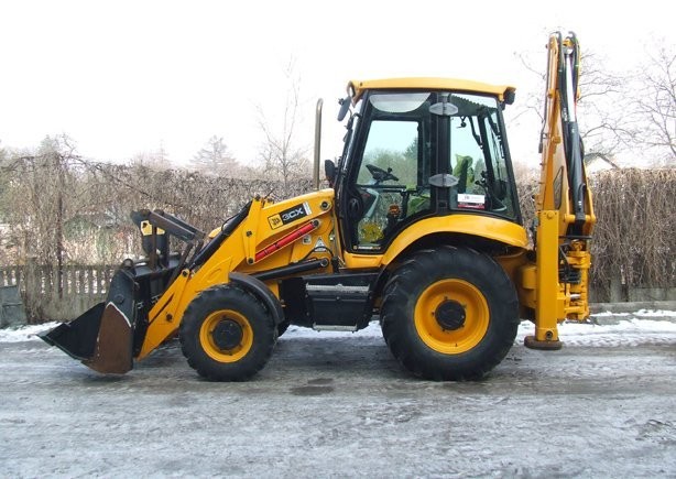 JCB 3CX Sitemaster z roku 2008    /92KM turbo — zdjęcie 1