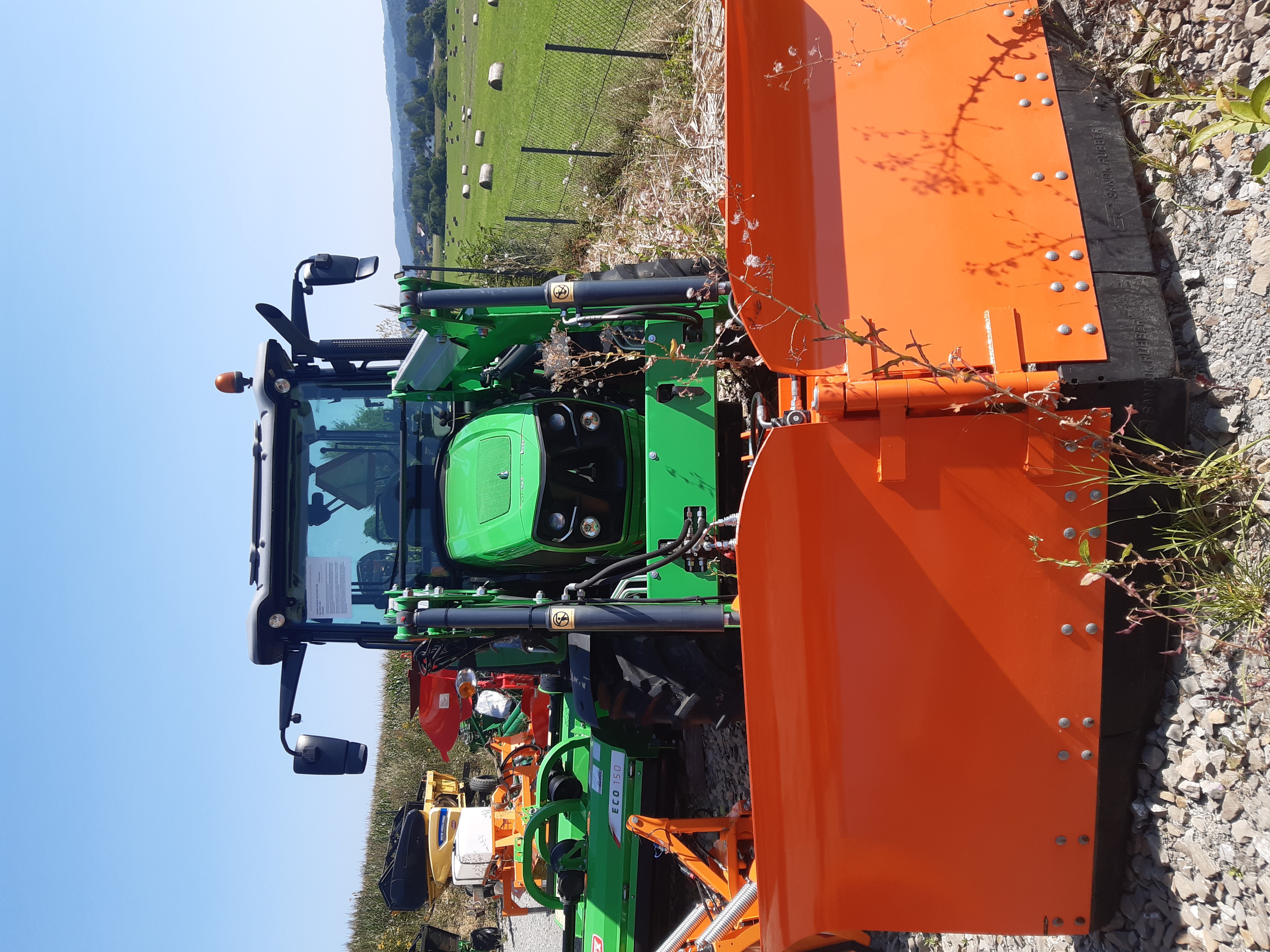 Ciągnik rolniczy Deutz Fahr 5080 używany — zdjęcie 2