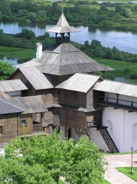 Ukraina,Pushkari. Stajnia koni. Na sprzedaz.Tanio — zdjęcie 2