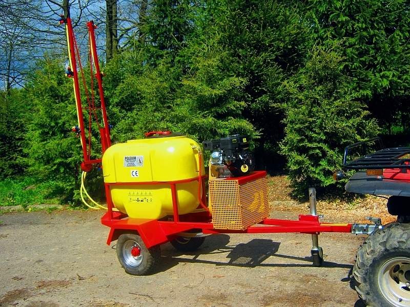 OPRYSKIWACZ SPALINOWY NA PRZYCZEPIE JEDNOOSIOWEJ Z BELKĄ, 200L, 6,5 kM — zdjęcie 1