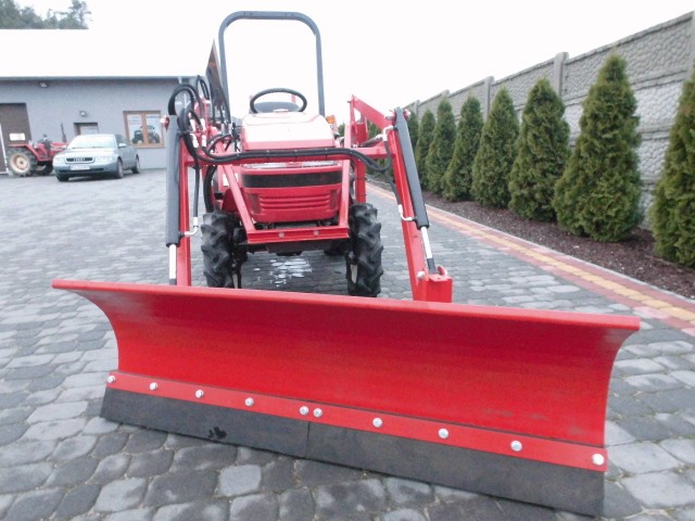 ładowacz Czołowy TUR yanmar kubota iseki hinomoto shibaura mitsubishi — zdjęcie 3