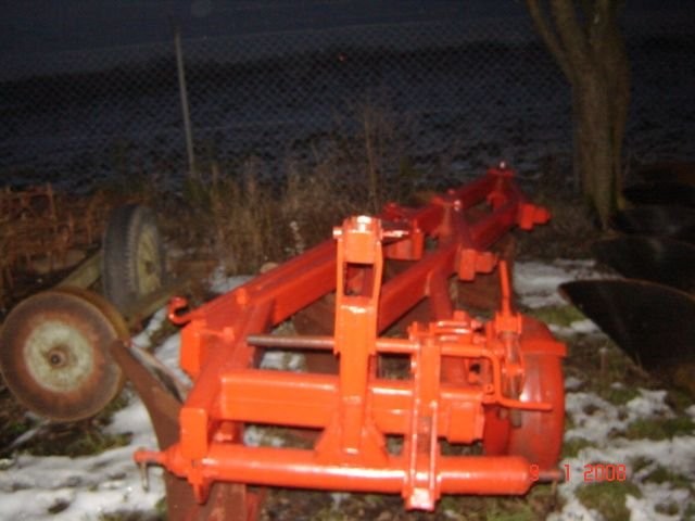 pług 4-skibowy — zdjęcie 1