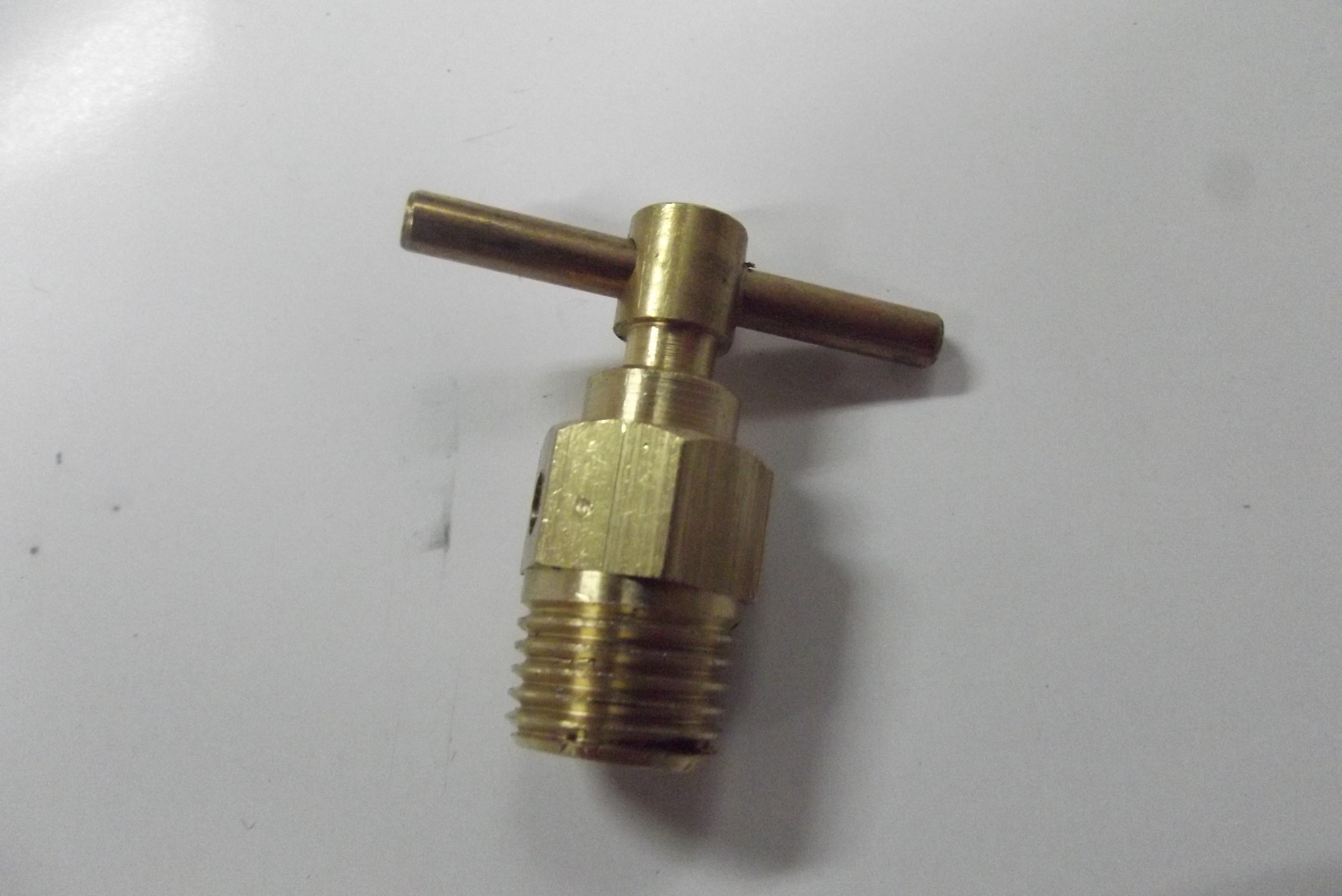 Kranik wody MF 255/MF 3 — zdjęcie 2
