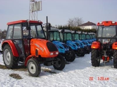 NOWE CIĄGNIKI ROLNICZE LANDINI , URSUS , FARMTRAC — zdjęcie 1