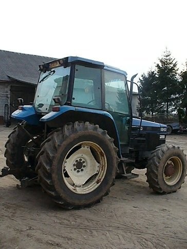 sprzedam ciągnik newholland 6640 — zdjęcie 3