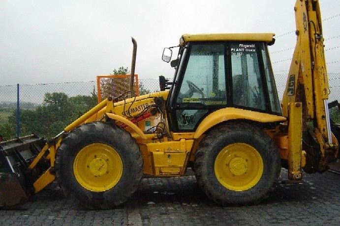 OKAZJA - JCB 4CX JCB 2001r. Koparkoładowarka JCB 4CX — zdjęcie 1