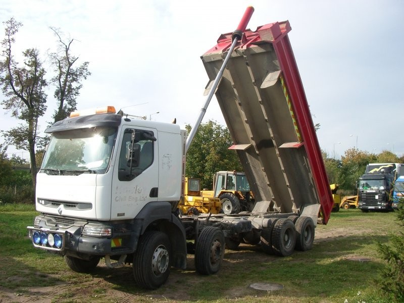 Sprzedam!!! Wywrotka Renault Kerax 370KM, 2004r — zdjęcie 1