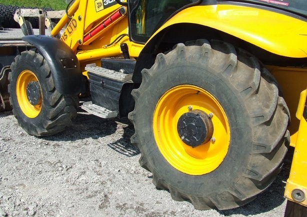 Koparko ładowarka JCB 3CX Contractor z roku 2007. — zdjęcie 3
