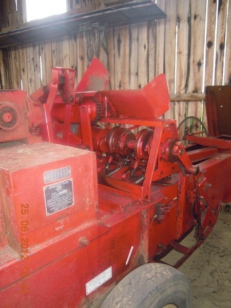 Massey Ferguson 15-8 — zdjęcie 1