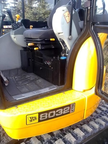 JCB 8032 ZTS 2006 rok 3,3t - mini koparka — zdjęcie 5
