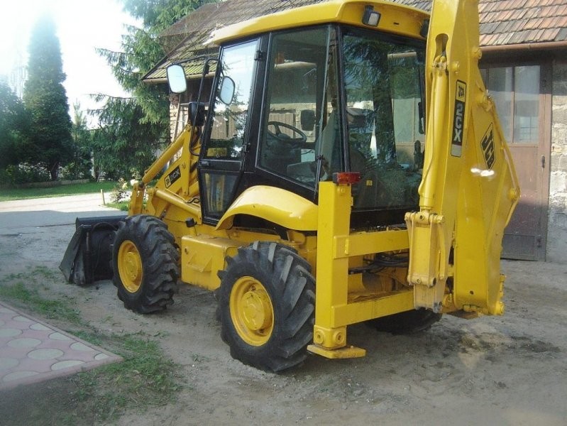 JCB 2CX---------- koparko ładowarka.--- NOWE OPONY — zdjęcie 1
