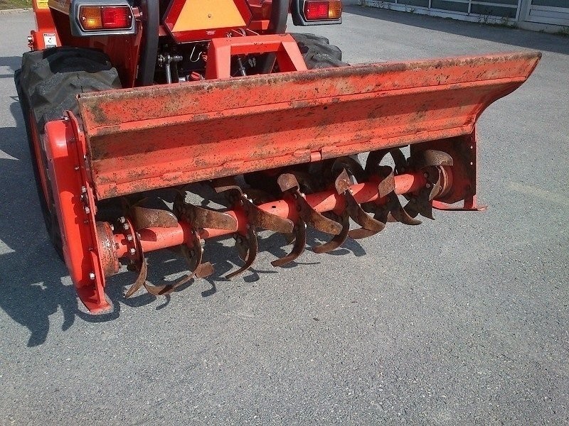Kubota BL34 , z ładowaczem - 2007 — zdjęcie 4