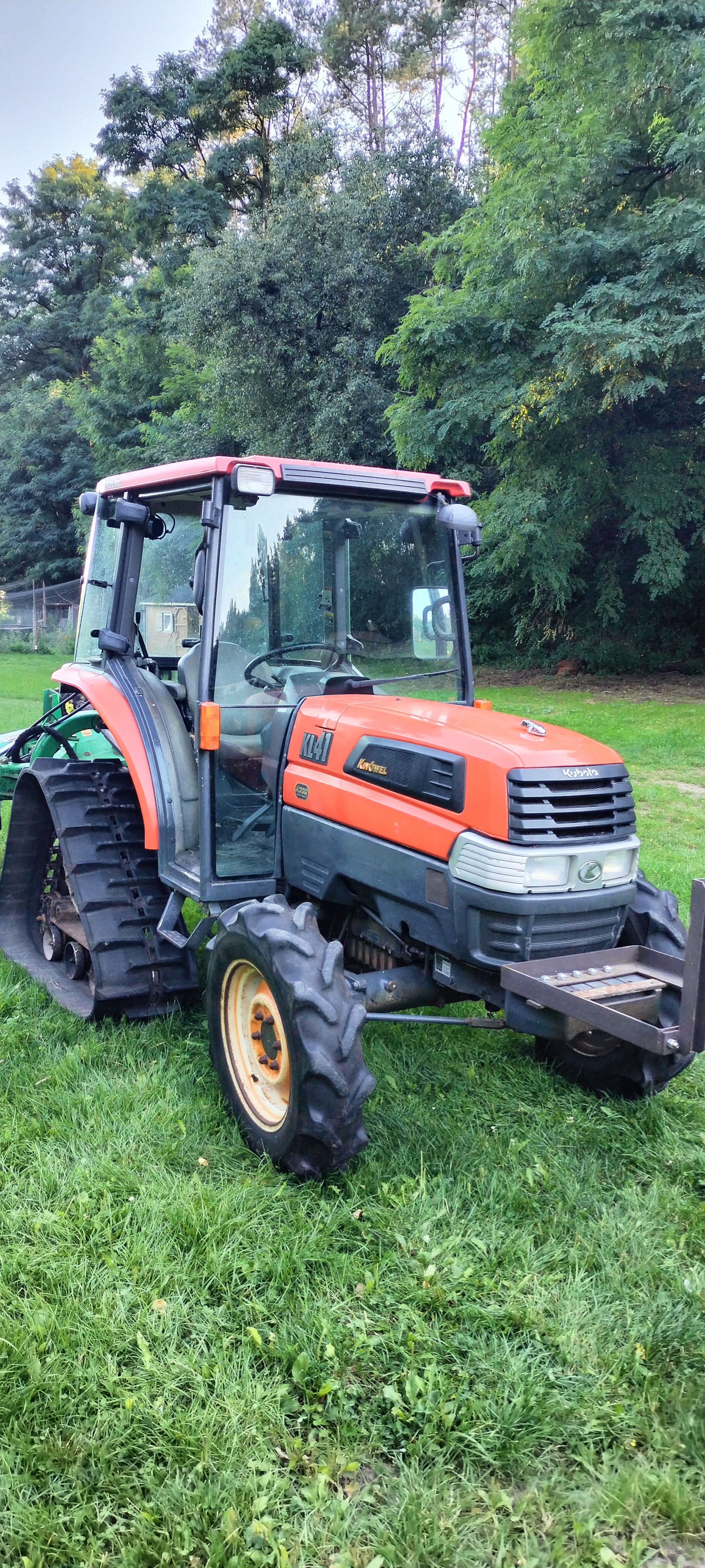 Traktor gąsienicowy Kubota KL41 — zdjęcie 3