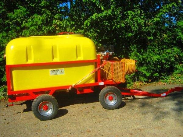 OPRYSKIWACZ SPALINOWY DO WÓZKÓW WIDŁOWYCH,  NA PRZYCZEPIE 800L, 6,5 kM — zdjęcie 1