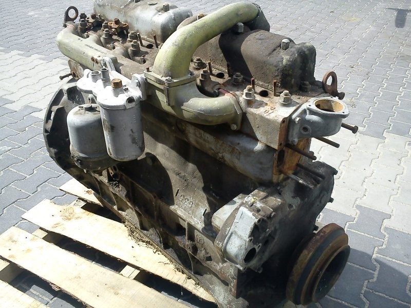 Sprzedam Silnik Ursus Zetor. sześciocylindrowy — zdjęcie 4