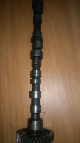 Wałek rozrządu John Deere 1830,2630,2040,2640,2120,2030,2130,3030,2755 — zdjęcie 2