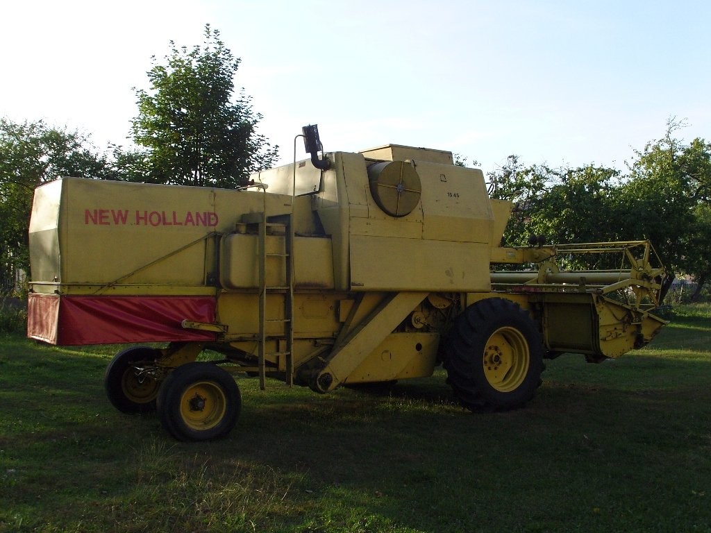 New Holland 1545 - 1980 — zdjęcie 5