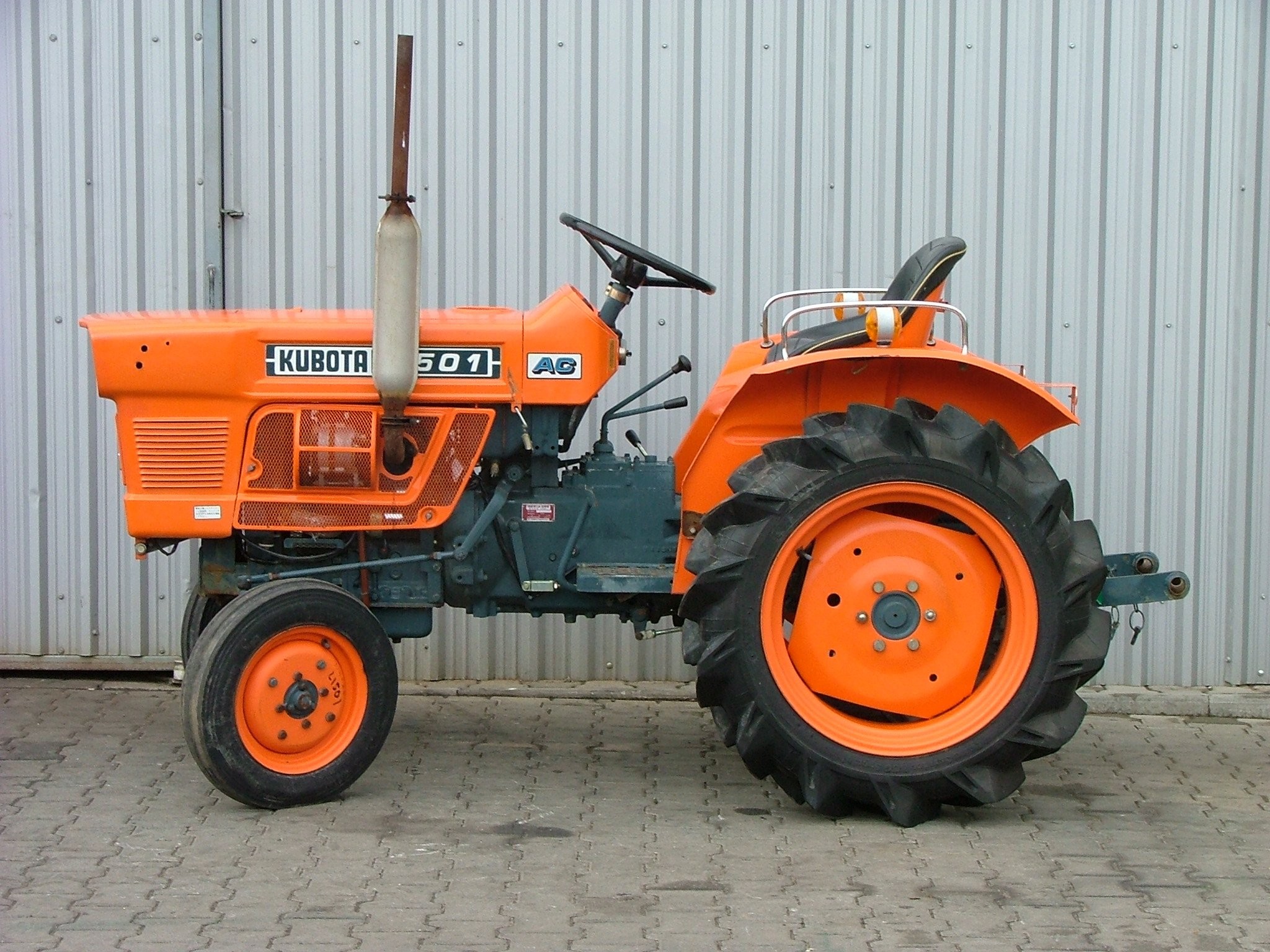 Kubota L1501 - 1989 — zdjęcie 2