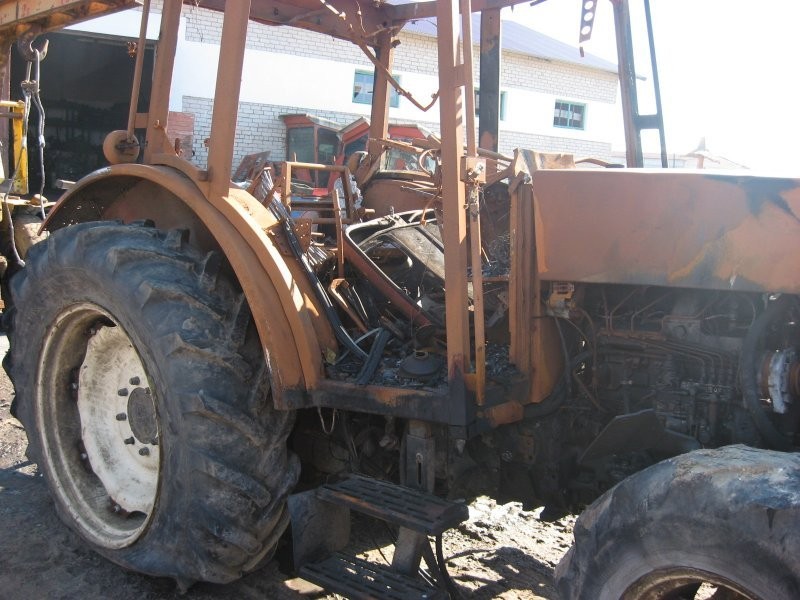 NA SPRZEDAŻ ZETOR 9540 części ciągnika — zdjęcie 4