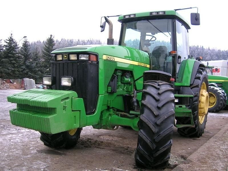 JOHN DEERE 8200 - 1997 rok prod. — zdjęcie 2