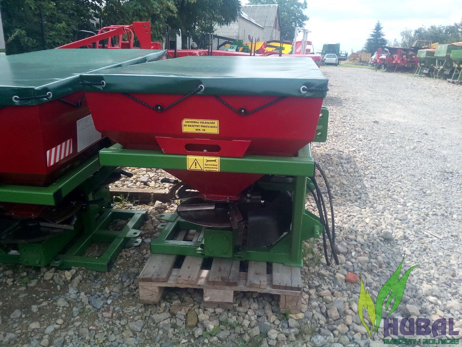 Rozsiewacz do nawozu NOWY 800l 24m Promocja — zdjęcie 3
