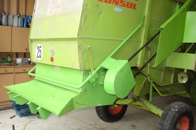 Rozdrabniacz sieczkarnia słomy CLAAS/JOHN DEERE — zdjęcie 1
