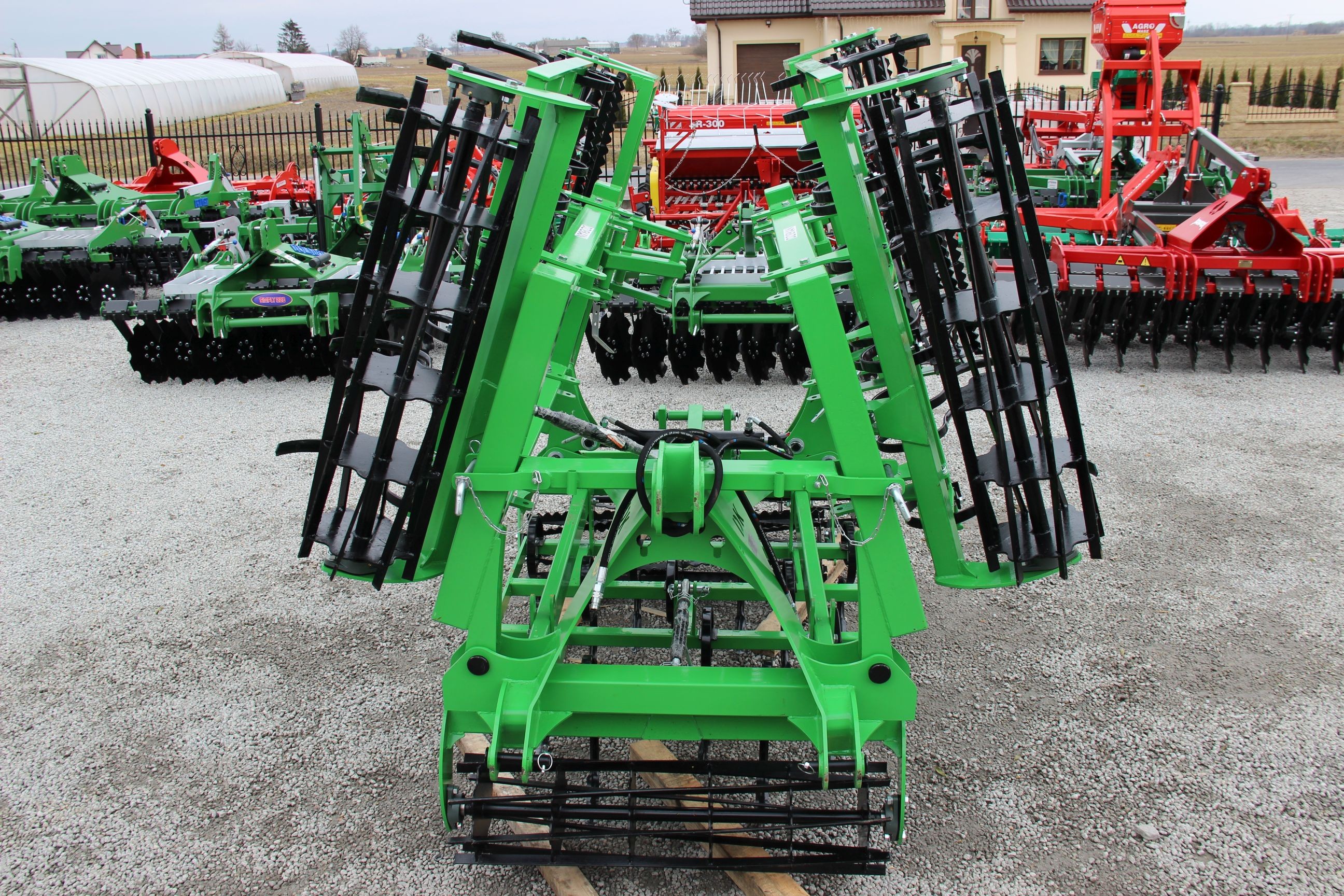 Agregat uprawowy hydrauliczny DZIEKAN hydraulicznie składany — zdjęcie 2