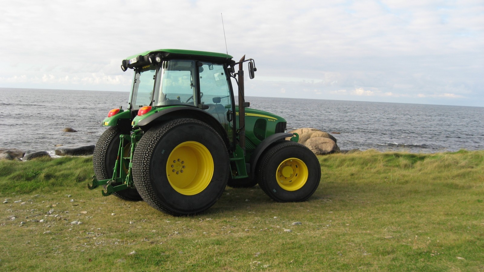 John Deere 5090r — zdjęcie 1
