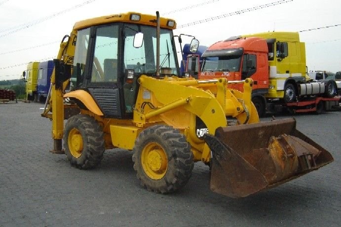 JCB 2CX koparko ładowarka. 4X4. 2000rok. 4 ŁYŻKI — zdjęcie 3