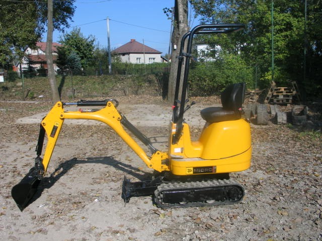 koparkikrakow.pl - JCB Micro Plus - 2010 rok — zdjęcie 1