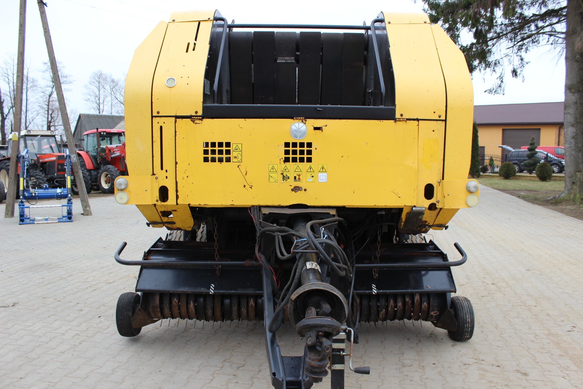 New Holland BR740A prasa — zdjęcie 5