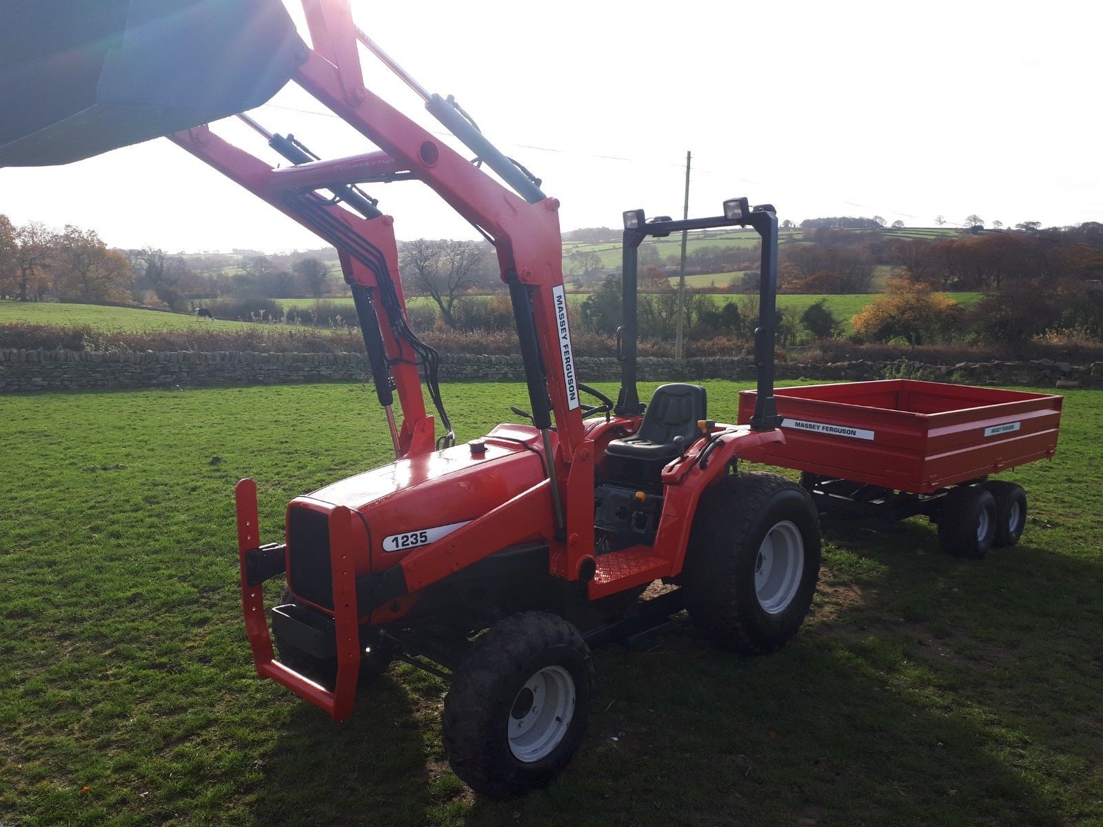 Ciągnik Massey Ferguson 1234MF5 - stan bardzo dobry  — zdjęcie 3