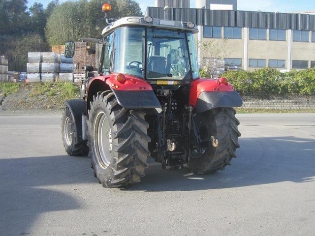 Massey Ferguson 5445 Dyna-4 — zdjęcie 3