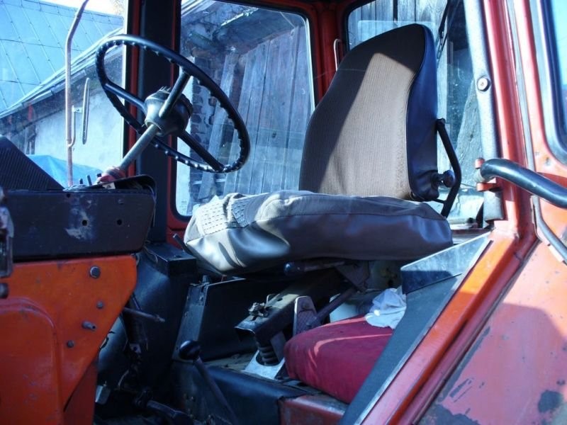 Ciagnik Rolniczy MTS Minsk — zdjęcie 1