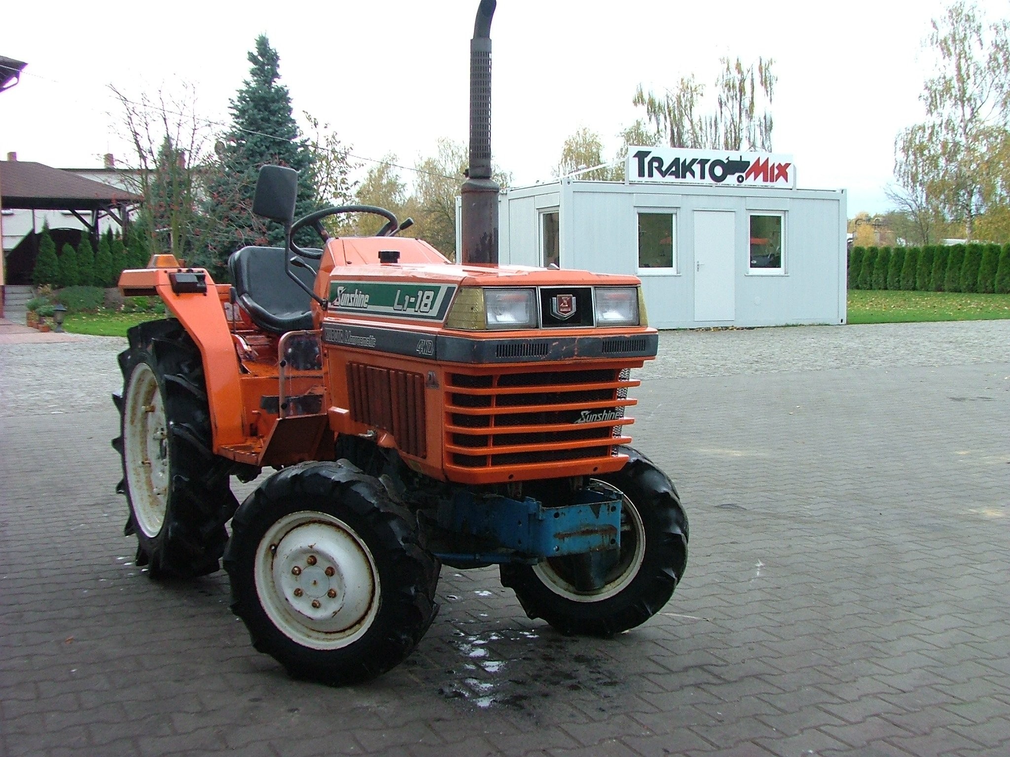 Kubota L1-18 - 1992 — zdjęcie 4