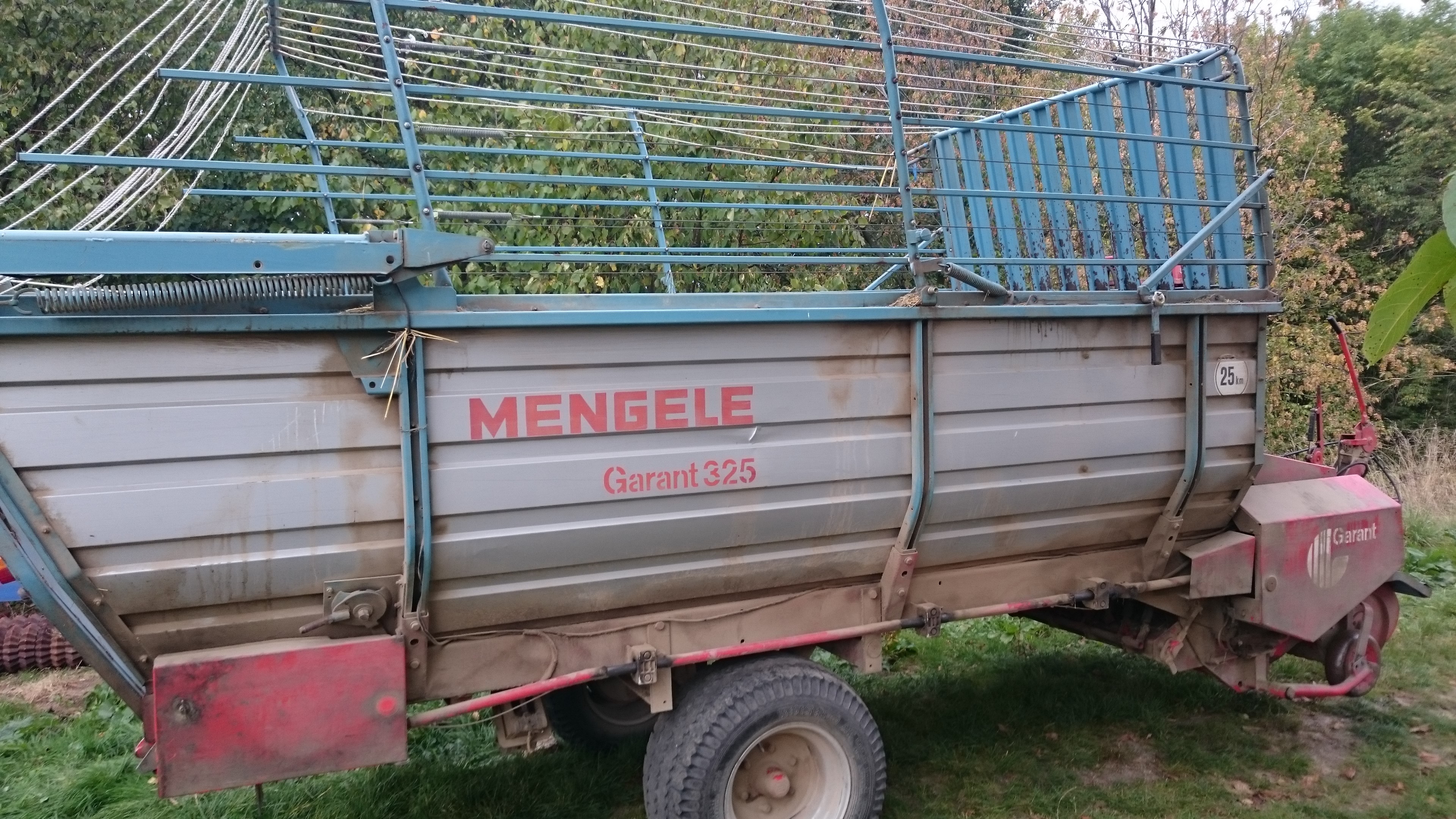 Przyczepa samozbierająca Mengele Garant 325 — zdjęcie 2