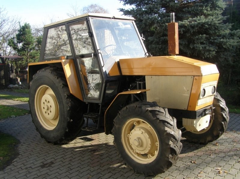 Ursus 904 — zdjęcie 1