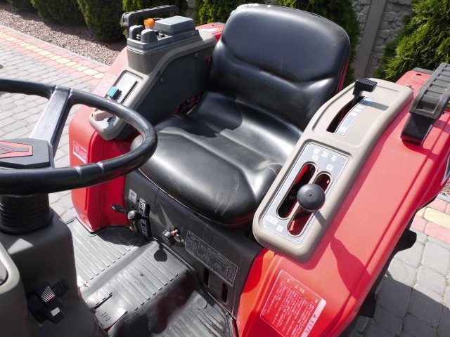 Yanmar F-5 4x4 super stan kubota iseki mini traktor — zdjęcie 3