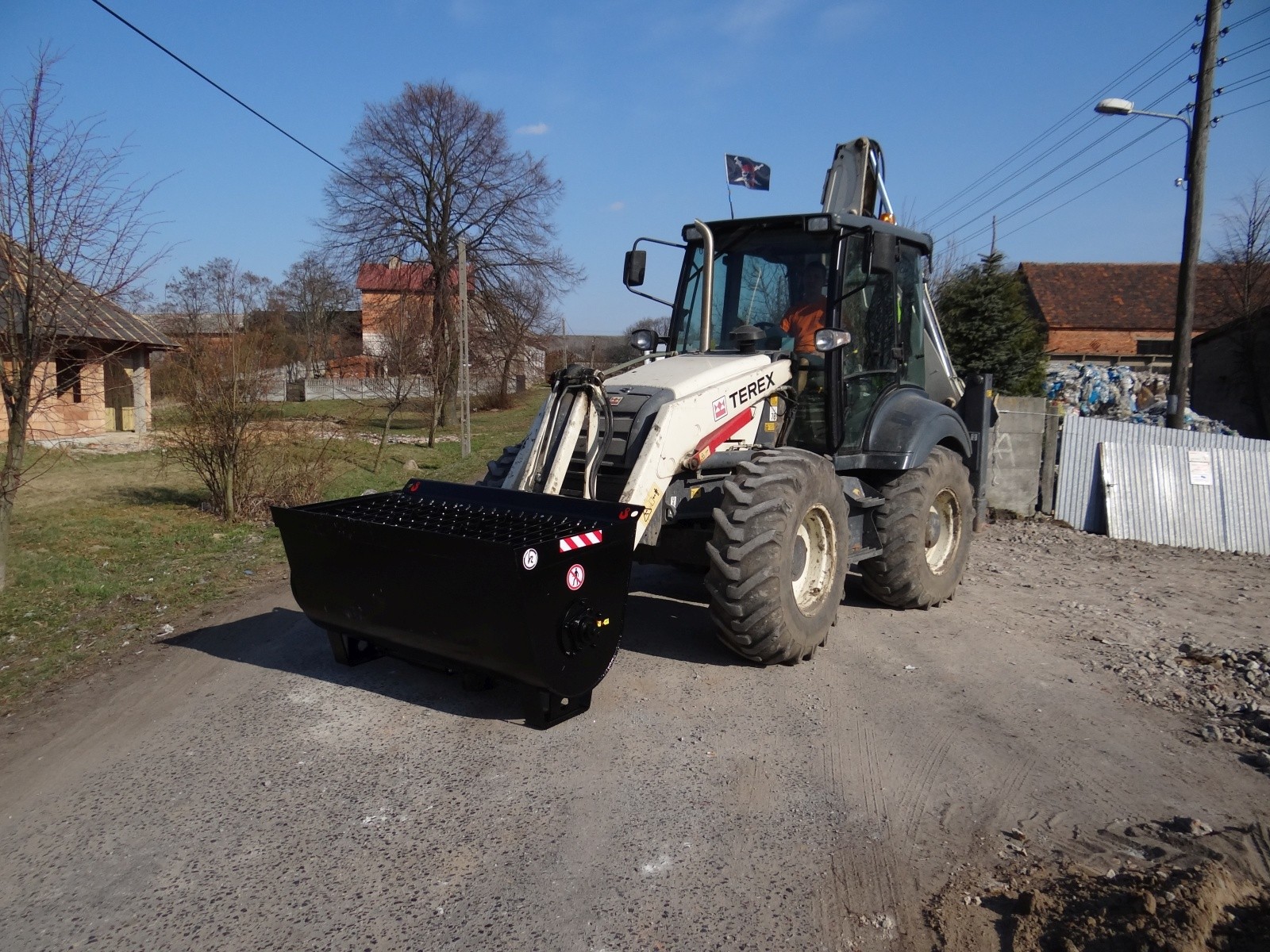 Łyżka z mieszalnikiem, mieszalnik do betonu KOVACO koparko -ładowarki — zdjęcie 8