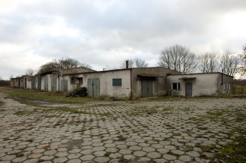 WYNAJMĘ MAGAZYN, POM.GOSPODARCZE I PLAC — zdjęcie 2