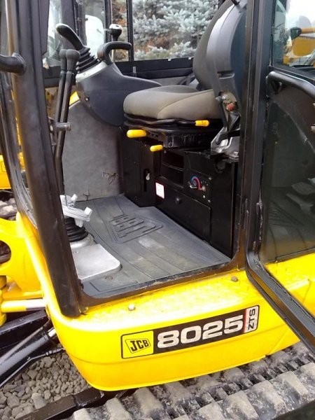 JCB 8025 ZTS 2008 - 2685kg - minikoparka — zdjęcie 2