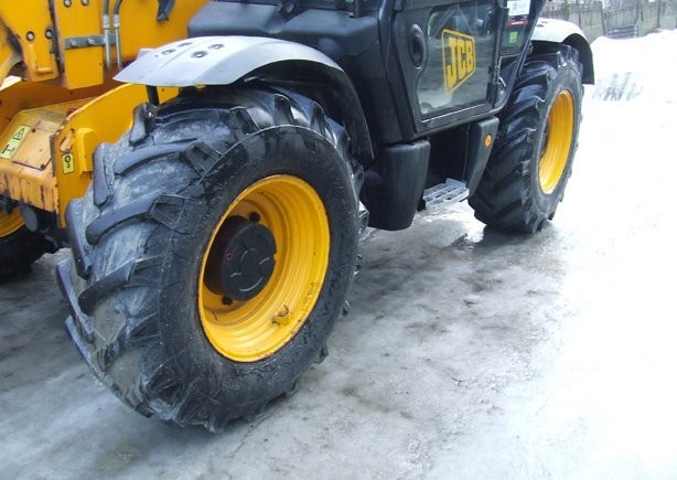Ładowarka Teleskopowa JCB 535-95 z roku 2008 — zdjęcie 4