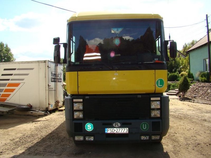 TRANSPORT SŁOMY I SIANA — zdjęcie 1