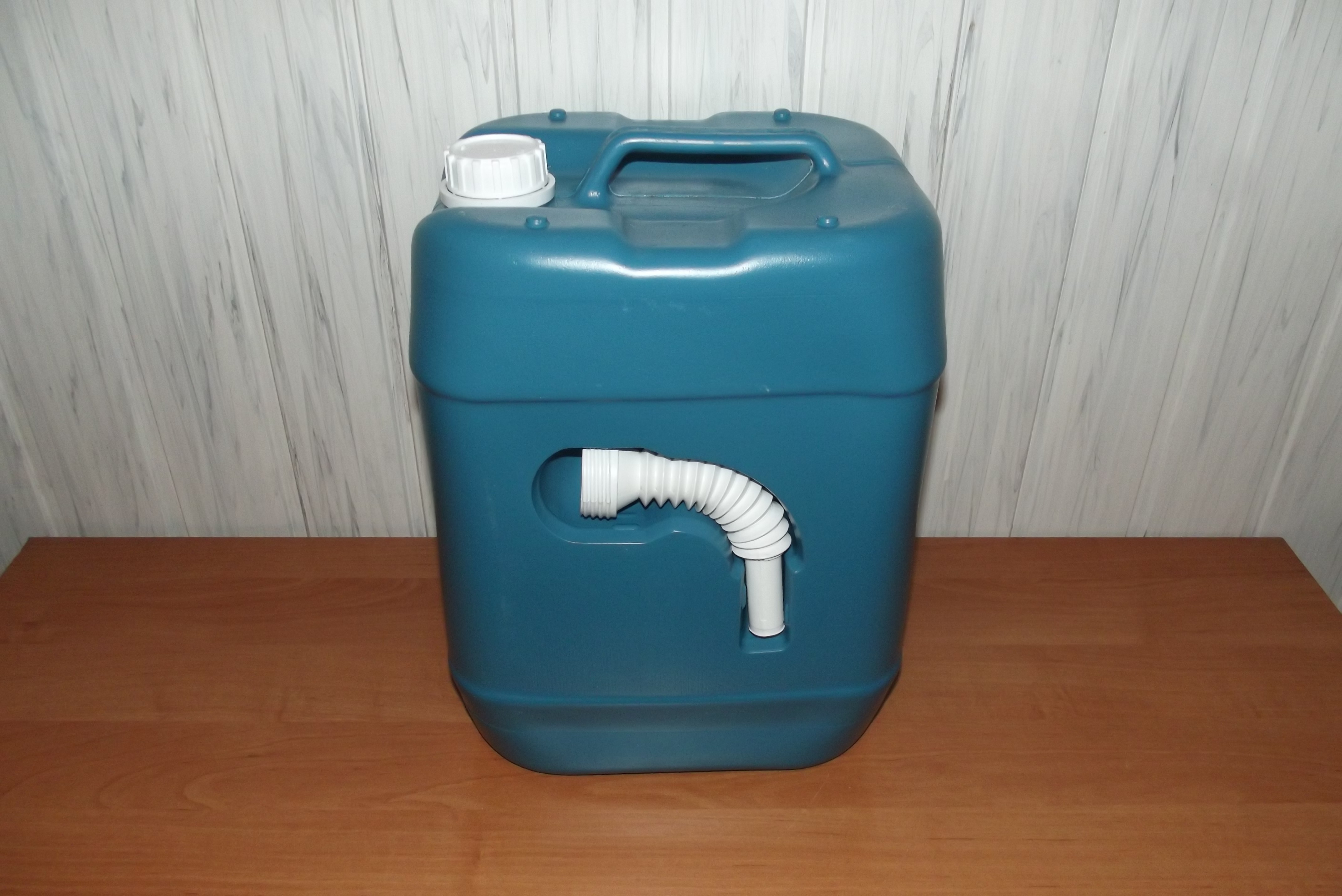 Ad Blue pojemnik 18 l. Grupa Azoty.    — zdjęcie 2